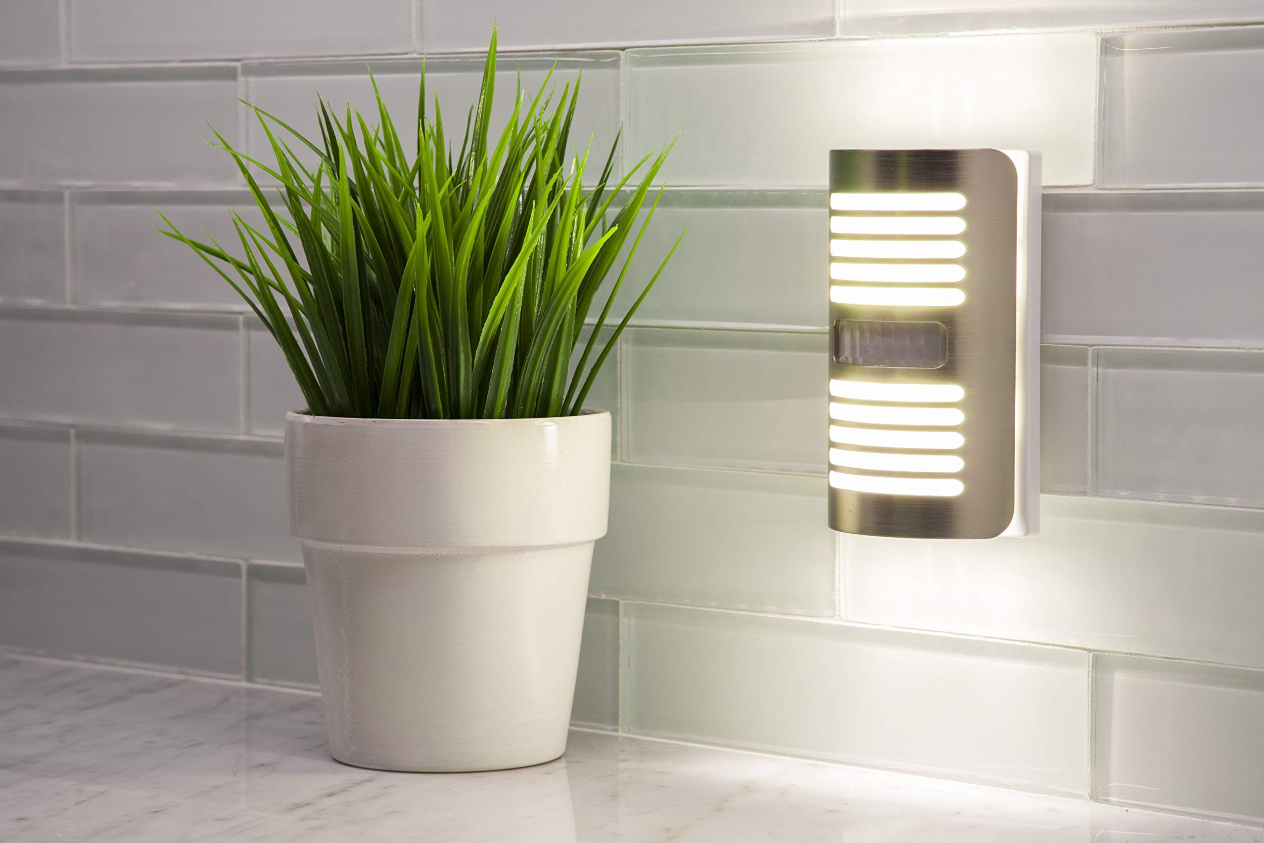 GE Enbrighten LED Motion Sensor Night Light, Plug-in, 40 Lumens, Motion-Select with 25ft Detection, Dusk-to-Dawn, Brushed Nickel Louver – 37299 (1 Pack) - Image 5